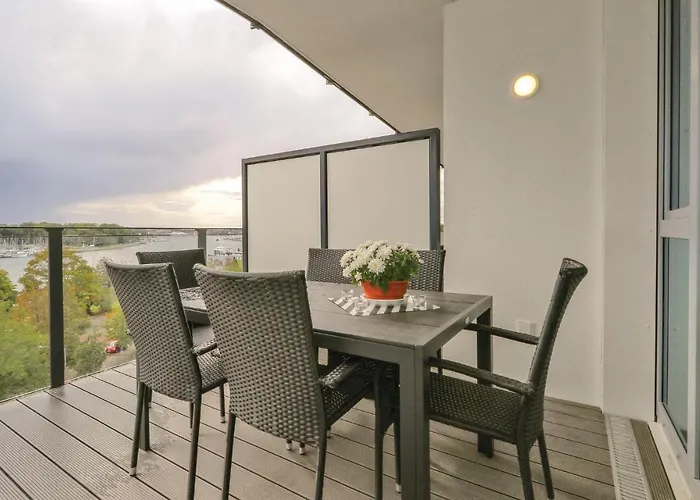 2 Bedroom Cozy Apartment In Luebeck Travemuende